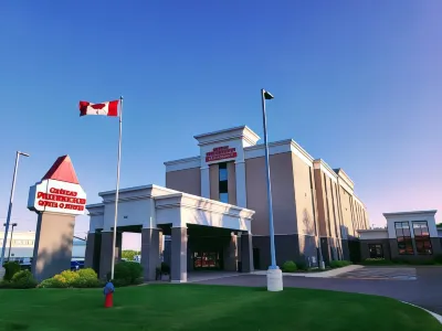 Chateau Fredericton, Trademark Collection by Wyndham Hotel dekat University of Fredericton