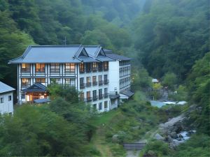 Oku Kinu Onsen Hotel Kaniyu