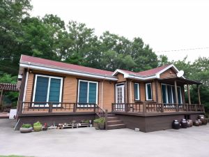 Pohang Unjesan Holiday Pension