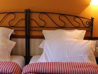 Le Relais Saint Sulpice Hotels near الحي السادس - سان جرمان - لوكسمبورغ