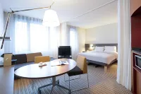 B&B HOTEL Paris Nord 18ème Hôtels à proximité de : Châteauform' Les Docks de Paris