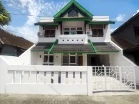 Homestay Syariah Warungboto Dekat Gembiraloka by Simply Homy Hotels in Warungboto