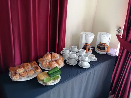 De Cozy Inn Mojokerto Отели в г. Моджокерто