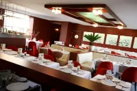 Ile du Gua Suites Hotels in Narbonne