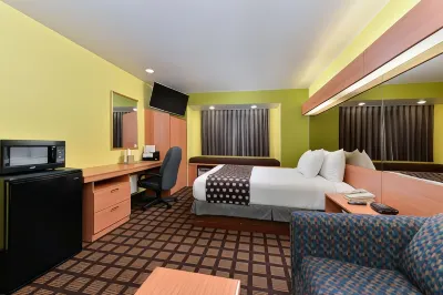 Microtel Inn & Suites by Wyndham Ft. Worth North/at Fossil Hotéis em Haltom City