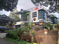 Villa Omahe Dewe by Da- Hee Hotel dekat Gereja Katolik Kayuwangi