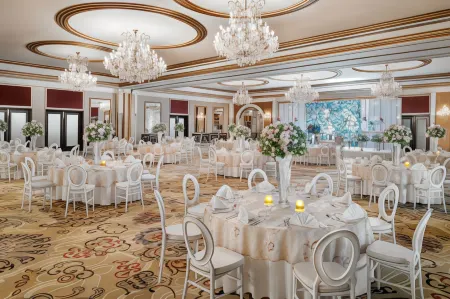 Mövenpick Hotel Karachi Отели в г. Карачи