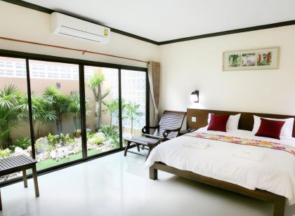 โรงแรมบ้าน​ ณ​ คอน :: Baan Nakhon Hotel