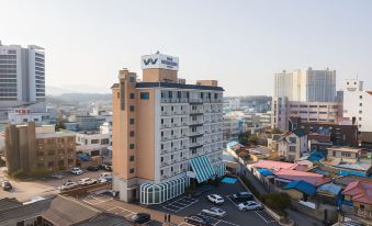 1. 위너스 호텔..
