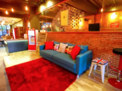 Kamariska Hostel Hoteles en Gedangan