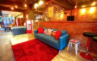 Kamariska Hostel Hotel a Gedangan