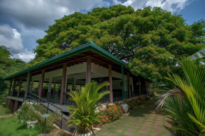 Grand & Gangula Hotel in zona Randeniya Rock Temple