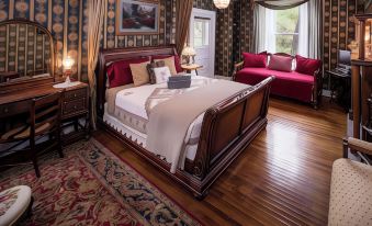 The Steamboat House Bed & Breakfast