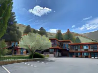Lake View Lodge Hotel dekat Gold Rush