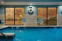 Holiday Inn Express & Suites West Chester Hoteles en Municipio de Concord
