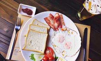Huong Cang Sea View Hotel