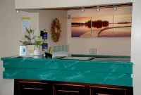 Days Inn by Wyndham Dyersburg - Parkplatz