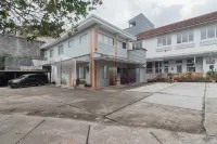 D'Valley View Lembang Mitra RedDoorz Hotels in Lembang