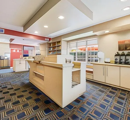 Birch Hills Suites - Blue Ash
