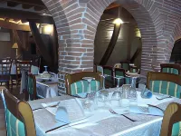 L'Alcove Hotel Restaurant Hotels in Monclar-de-Quercy