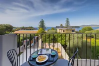 Topos Suites - Mountain view