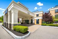 The Crossroads Hotel - Newburgh Hotels in Orange Lake