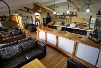 Jabajak Vineyard Restaurant & Rooms - parking