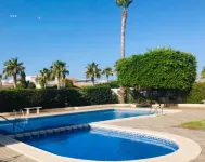 4 Bed 3 Bath Villa Sleeps 8, Pool Wifi Tv Close to Beach Restaurants and Shops