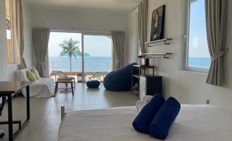Baan Jai Dee Beach Front Hotel
