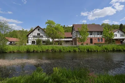 Landhotel Der Distelhof mit Scheunencafé Hotels in Dillstädt