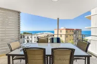 Redvue Luxury Apartments - Sea View