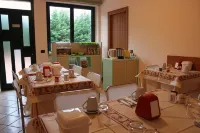 Villa Giglio Hotels in Сомма-Ломбардо