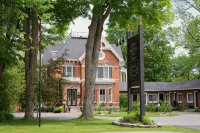 The Woodview Inn Hotels in der Nähe von Thousand Islands Playhouse