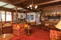 BaseCamp Hotel