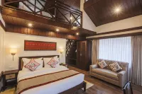 Pause by the Woods Hotels near Poonam art gallery