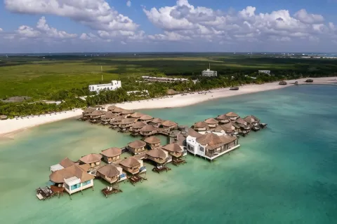 Hotel Palafitos Overwater Bungalows