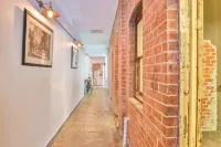 Indulge Apartments Mildura - Eighth Street - parking