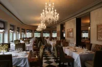 Hotel Restaurante El Valles 4 Estrellas Hotels in Villambistia
