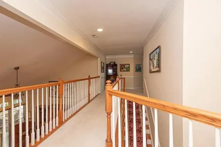 Great house that is close to the beach and really close to golf