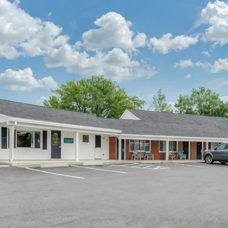 Coachman Inn