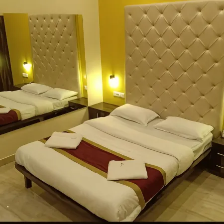 Hotel Deepak Executive, Ganpatipule