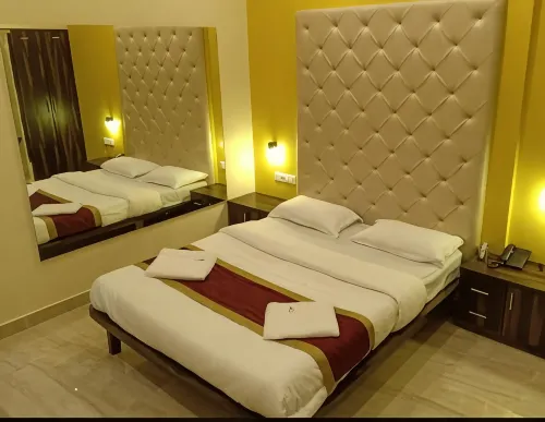 Hotel Deepak Executive, Ganpatipule Hotels in Ganpatipule