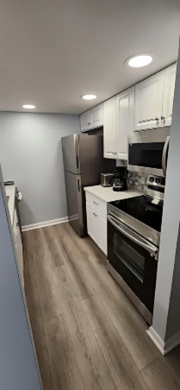 Brigatine Beach Club - Steps to the beach, pools and wifi!