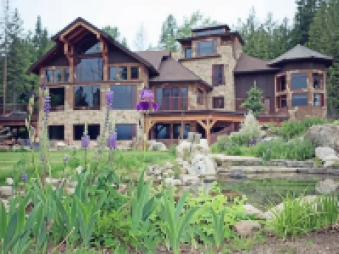 Talus Rock Retreat Hotels in Bonner County