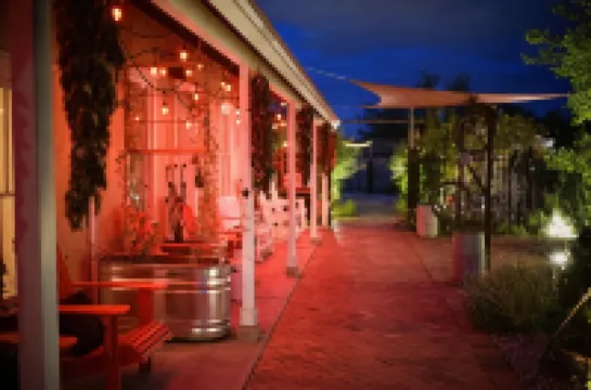 Painted Lady Bed & Brew Hotel a 