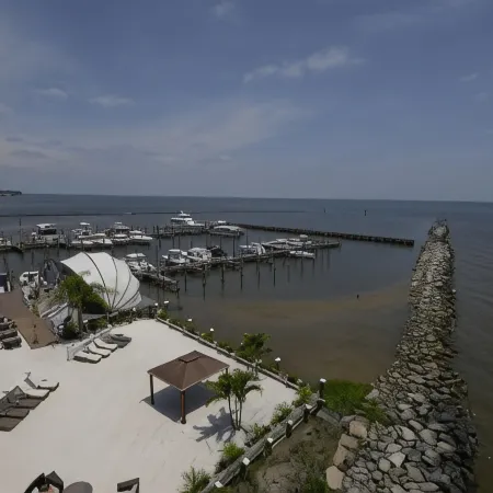 Rod 'N' Reel Resort