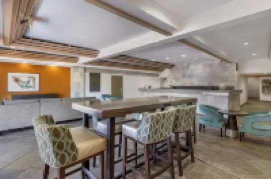 The Encinitan Hotel & Suites