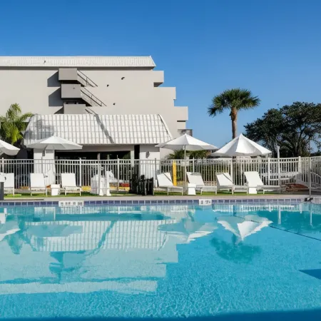 Palazzo Lakeside Hotel