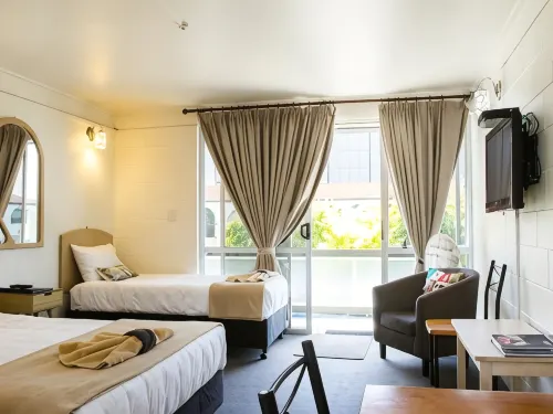 Alpha Motor Inn Hotels in Palmerston North