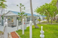 Aqua Lodges at 47th Street Hotels in Marathon